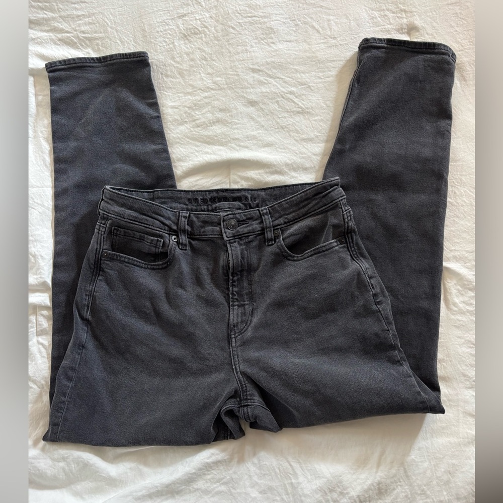 American eagle mom jeans